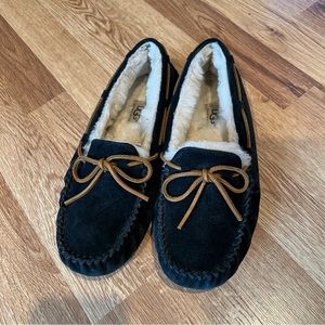 Ugg Black moccasins
